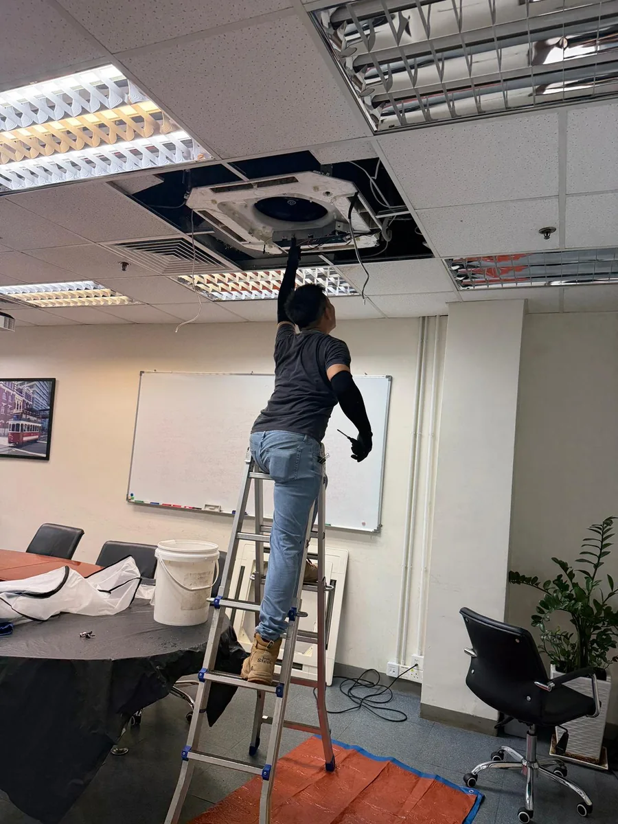 商用冷氣漏水的初步排查:上報及紀錄清單的商用冷氣設備現場細節